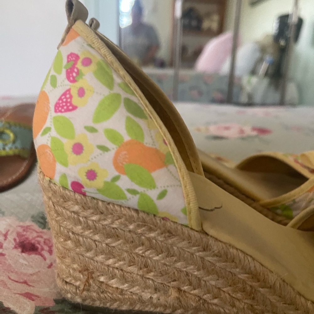Vintage Lilly Pulitzer Yellow and Green Espadrille Wedge Sandals - Picture 3 of 6